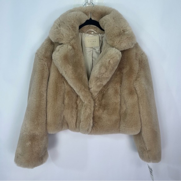 Blank NYC Faux Fur Tan Jacket Coat Sz Medium NWT - Picture 1 of 8